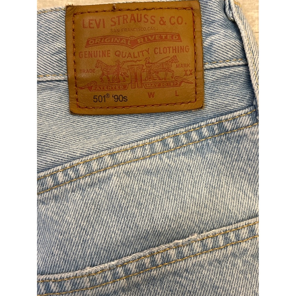 Levi Strauss Co 501 90s Light Wash Denim Jeans Distressed Knee Womens
